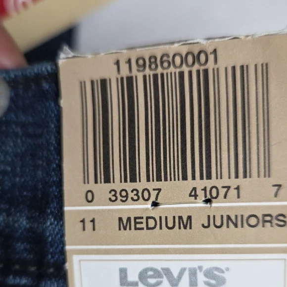 Levi's Women's Dark Blue Boot Cut Leg Jeans,sz 11 Junior. - Picture 7 of 8